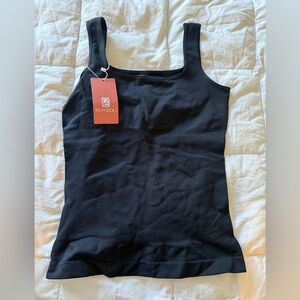 NWT SHAPEWEAR TANK. SIZE LARGE